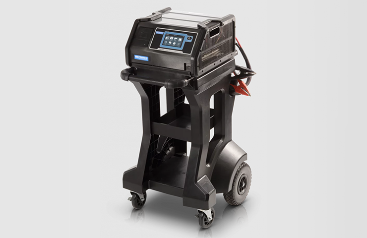 Le chargeur de diagnostic Midtronics DCA-8000 est le seul testeur de batterie agréé pour le remplacement de batteries sous garantie